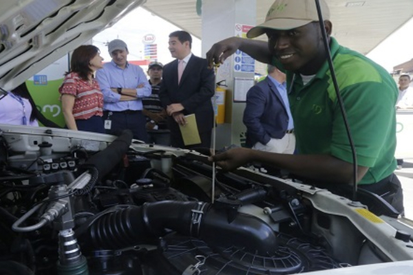 EPM abre la nueva estación de gas natural vehicular en el Caribe. 
