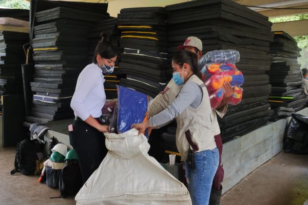 Centro de ayudad en la  calle 30 No.65-315 fue habilitado para la recepción de ayudas para los desplazados en el municipio de Ituango. 